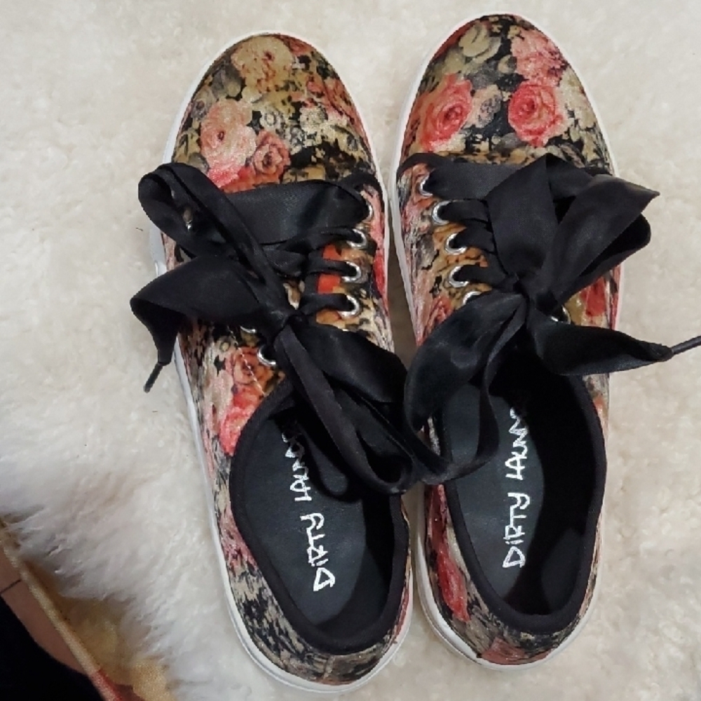 Dirty Laundry Orange and Black Sneakers Floral Pattern - Picture 9 of 9